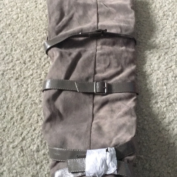 Grey high boots new never worn - Picture 2 of 5